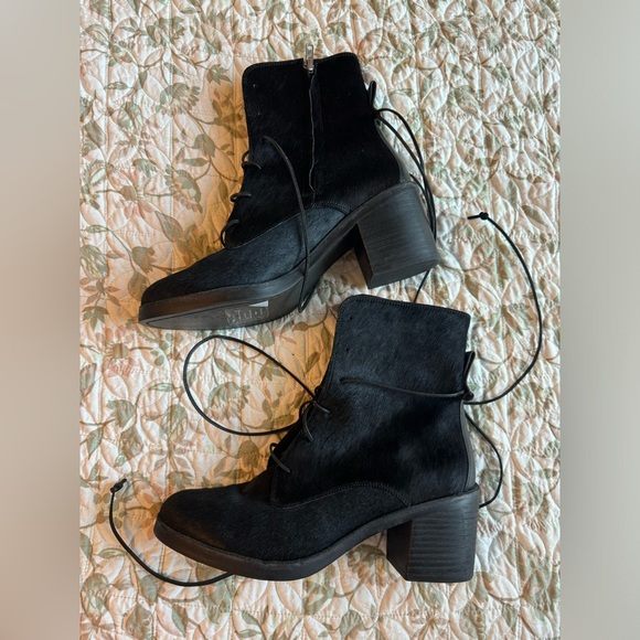 Ugg Oriana calf hair boots black - Picture 2 of 13